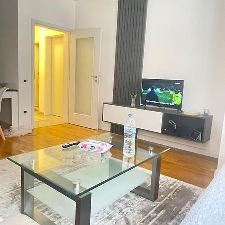 Pristina Apartment Luaran gambar