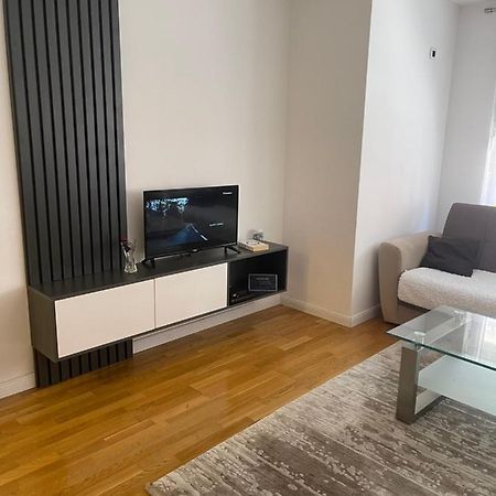 Pristina Apartment Luaran gambar