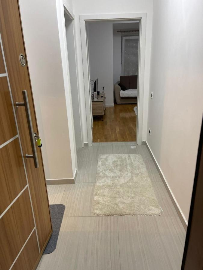 Pristina Apartment Luaran gambar